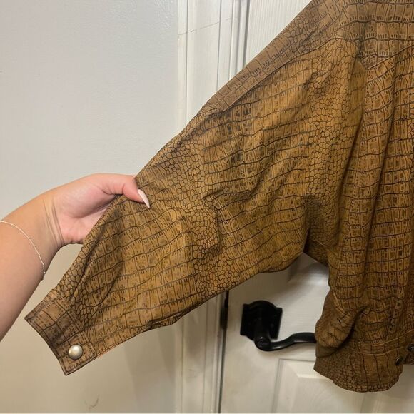 Winlit Genuine Leather Jacket - Picture 7 of 11